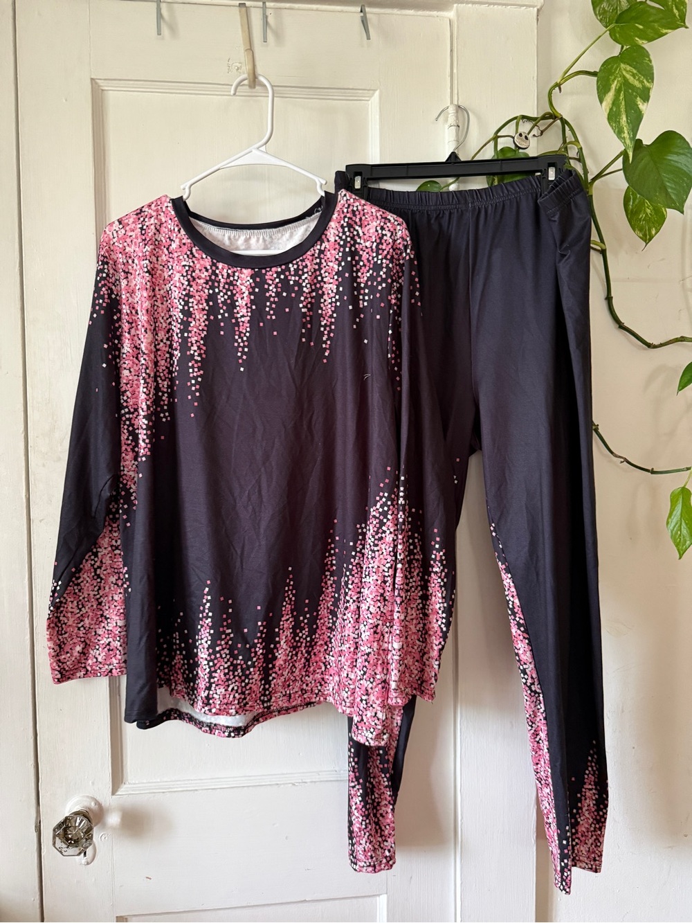 Black & Pink Sequin-Pattern Loungewear Set 3XL